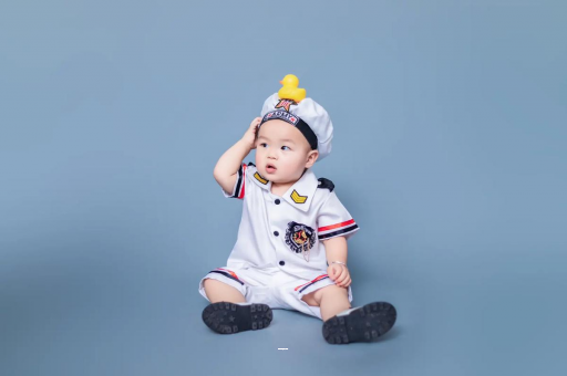 肇东宝宝老摇头怎么回事